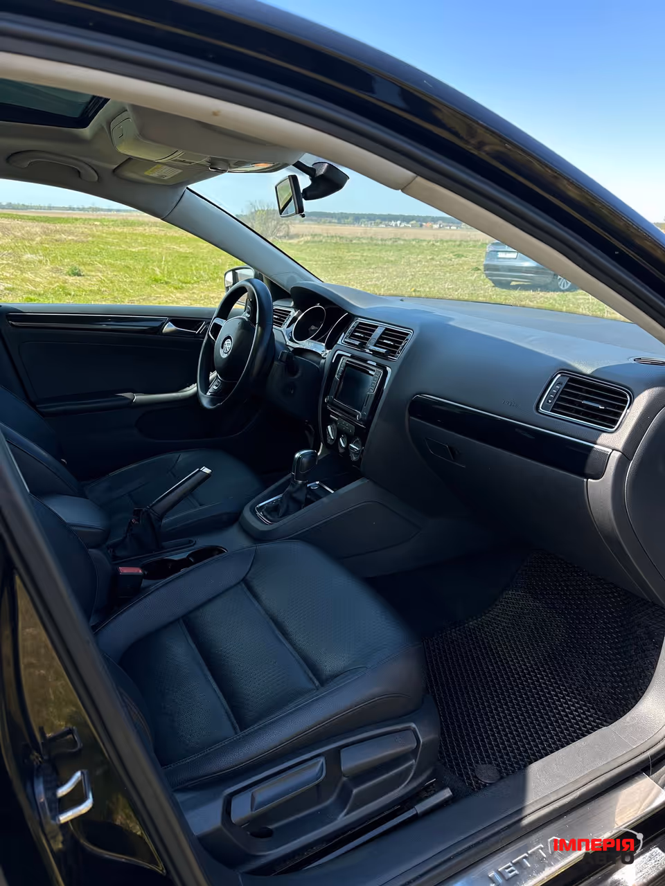 Volkswagen Jetta - фото 8