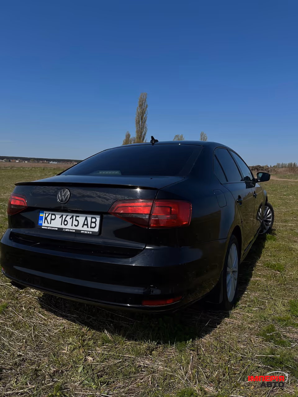 Volkswagen Jetta - фото 4