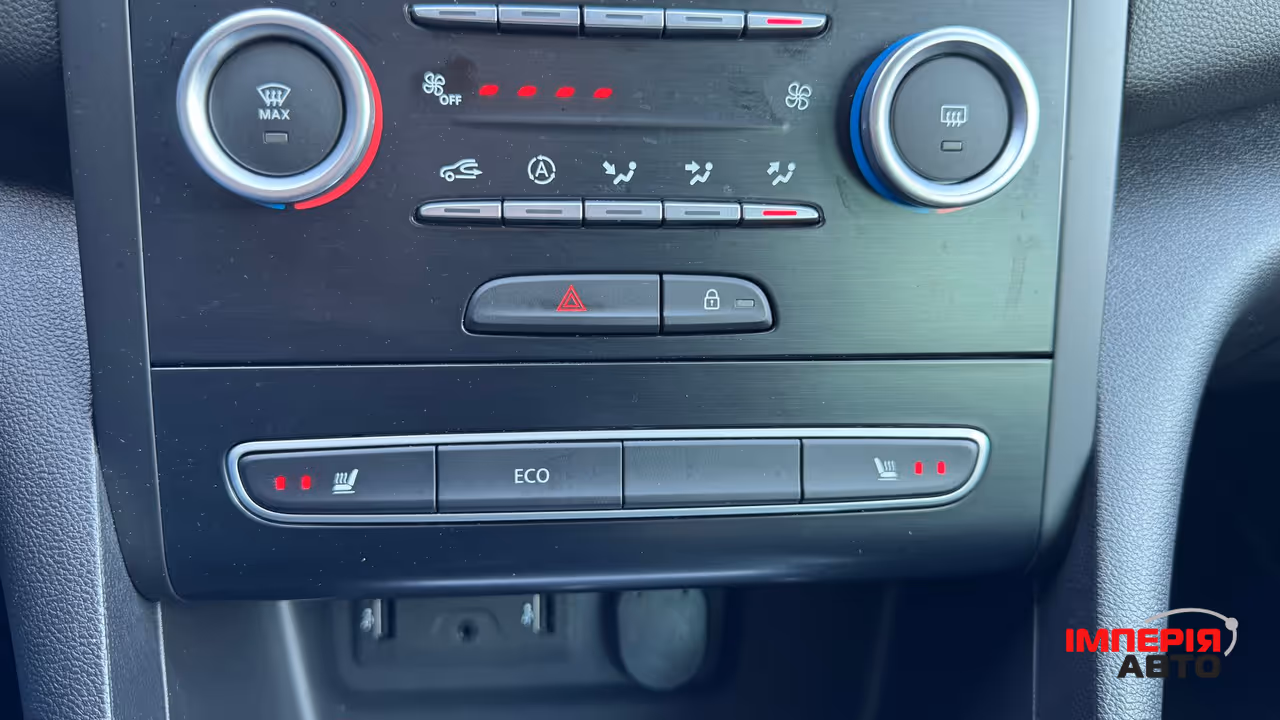 Renault Megane - фото 36