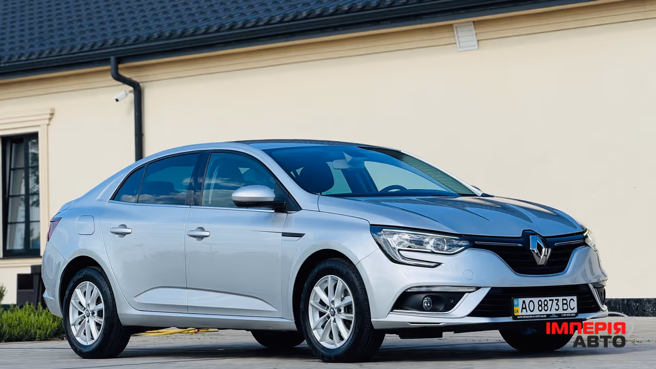 Renault Megane - фото 2