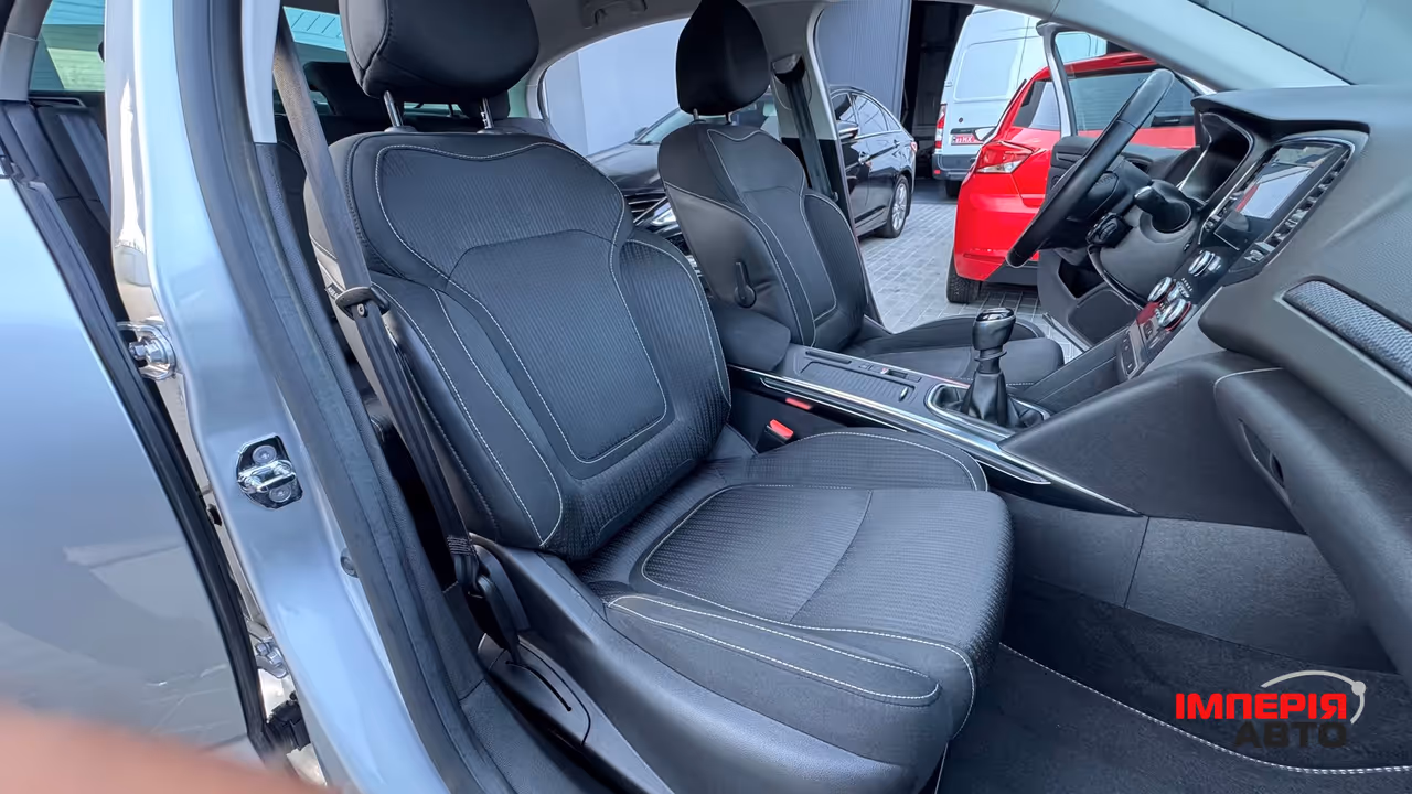 Renault Megane - фото 51