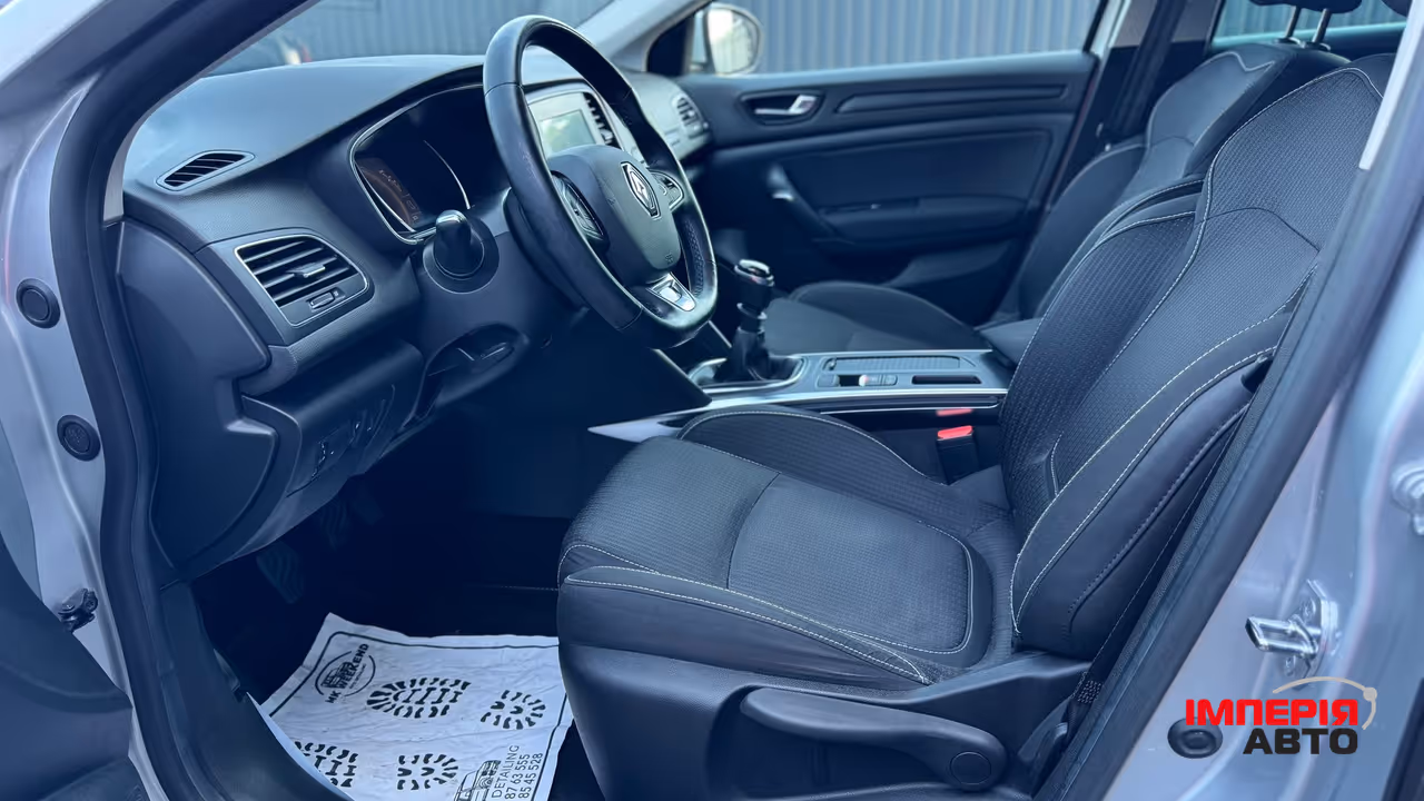Renault Megane - фото 48