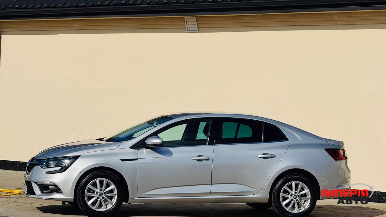 Renault Megane - фото 22