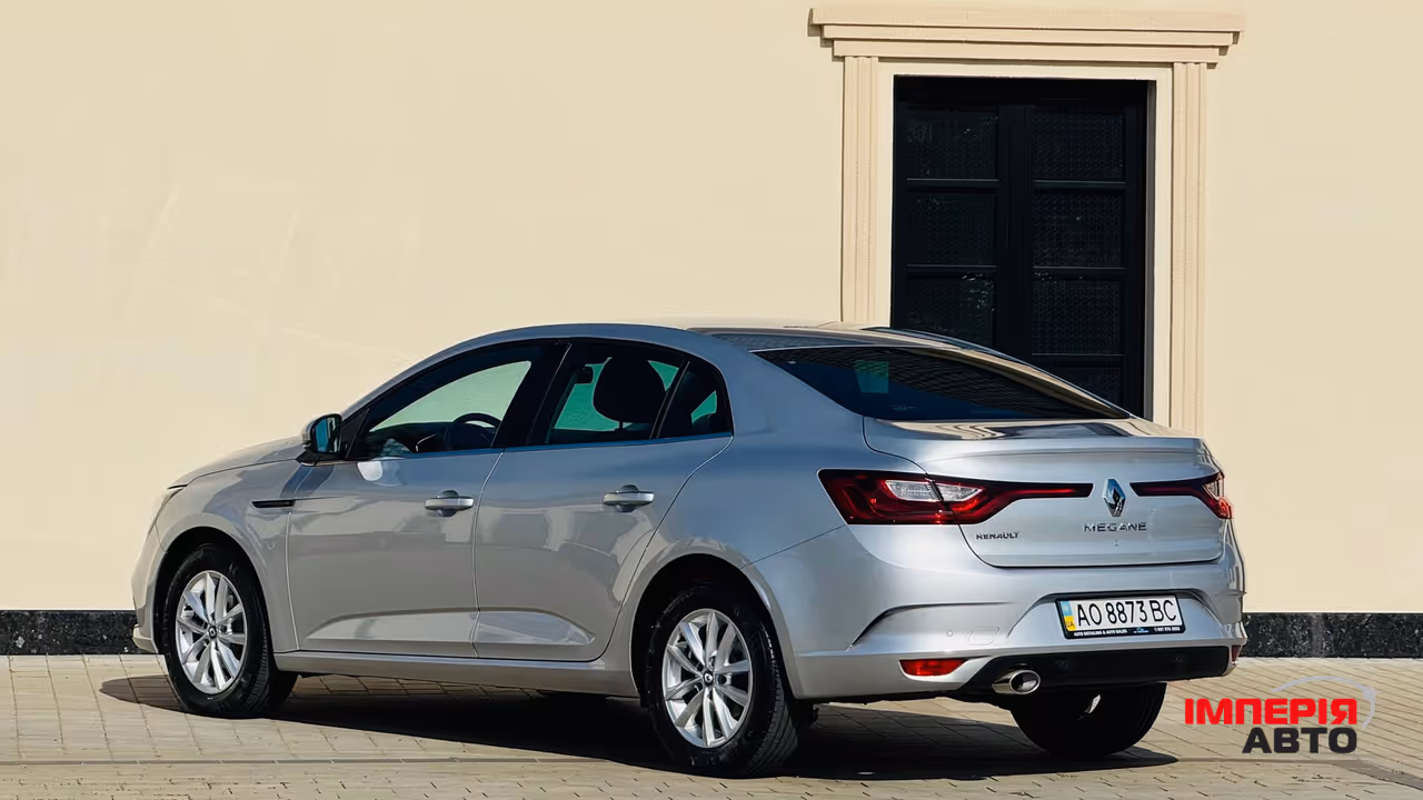 Renault Megane - фото 29