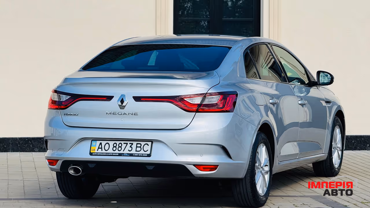 Renault Megane - фото 14