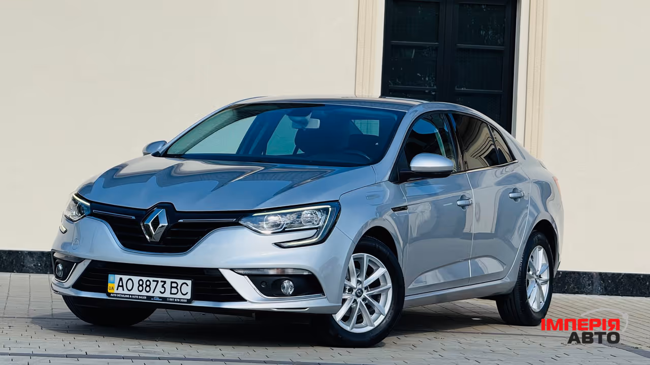 Renault Megane - фото 21
