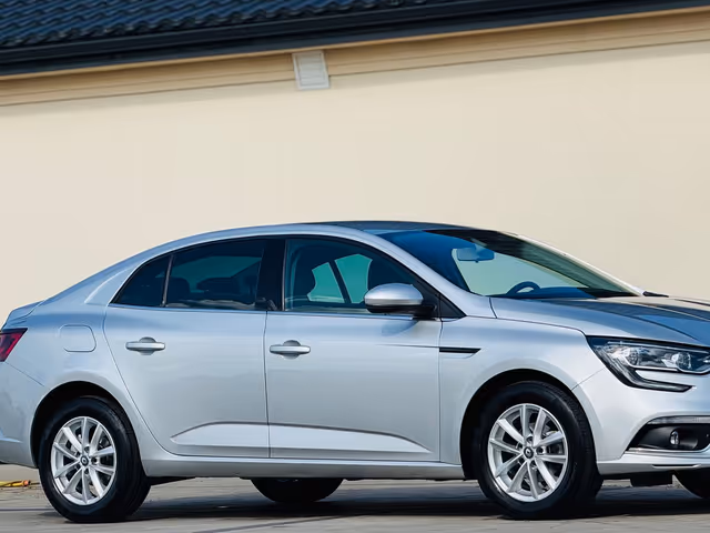 Renault Megane - фото 4