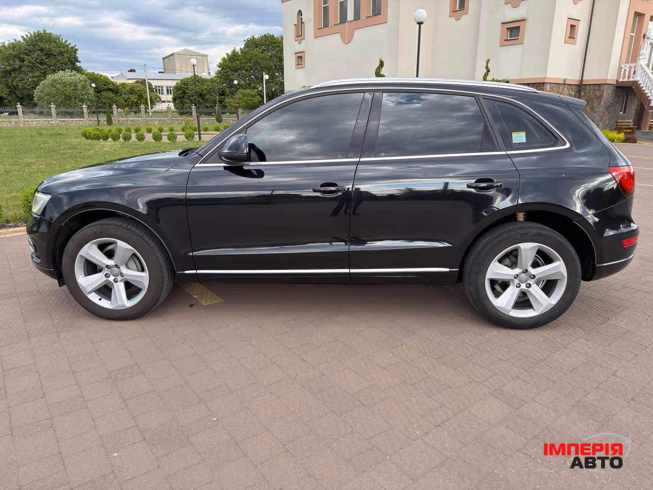 Audi Q5 - фото 11