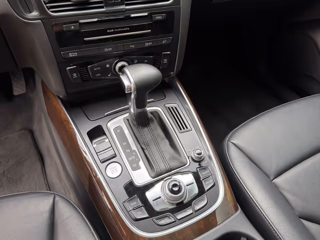Audi Q5 - фото 3