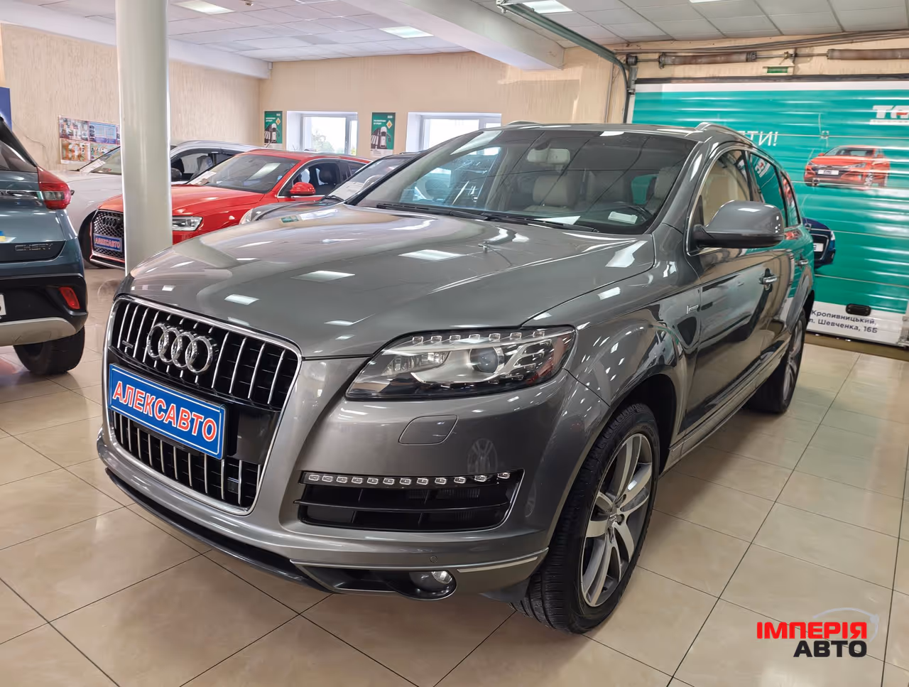 Audi Q7 - фото 3