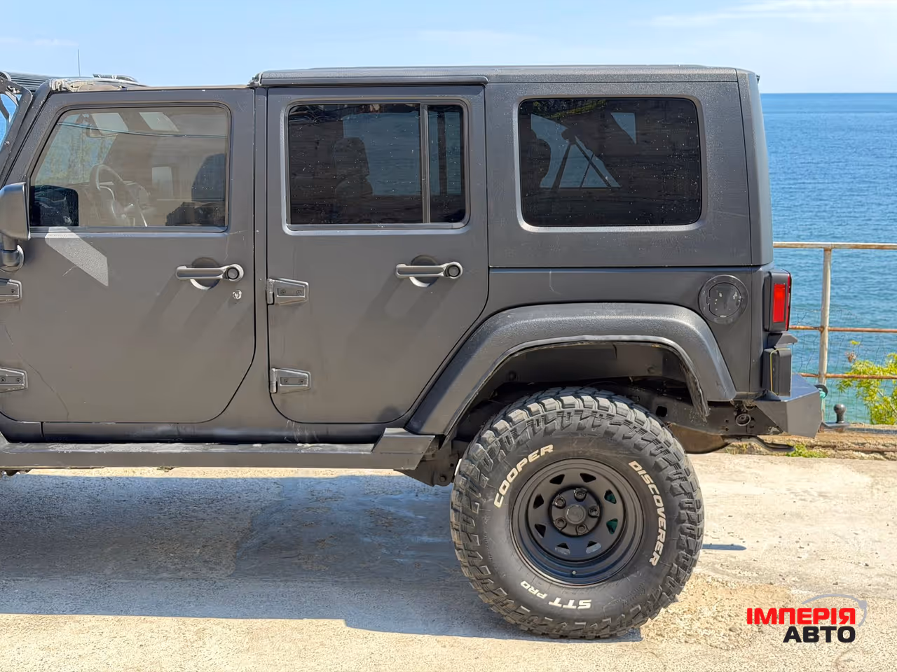 Jeep Wrangler - фото 6