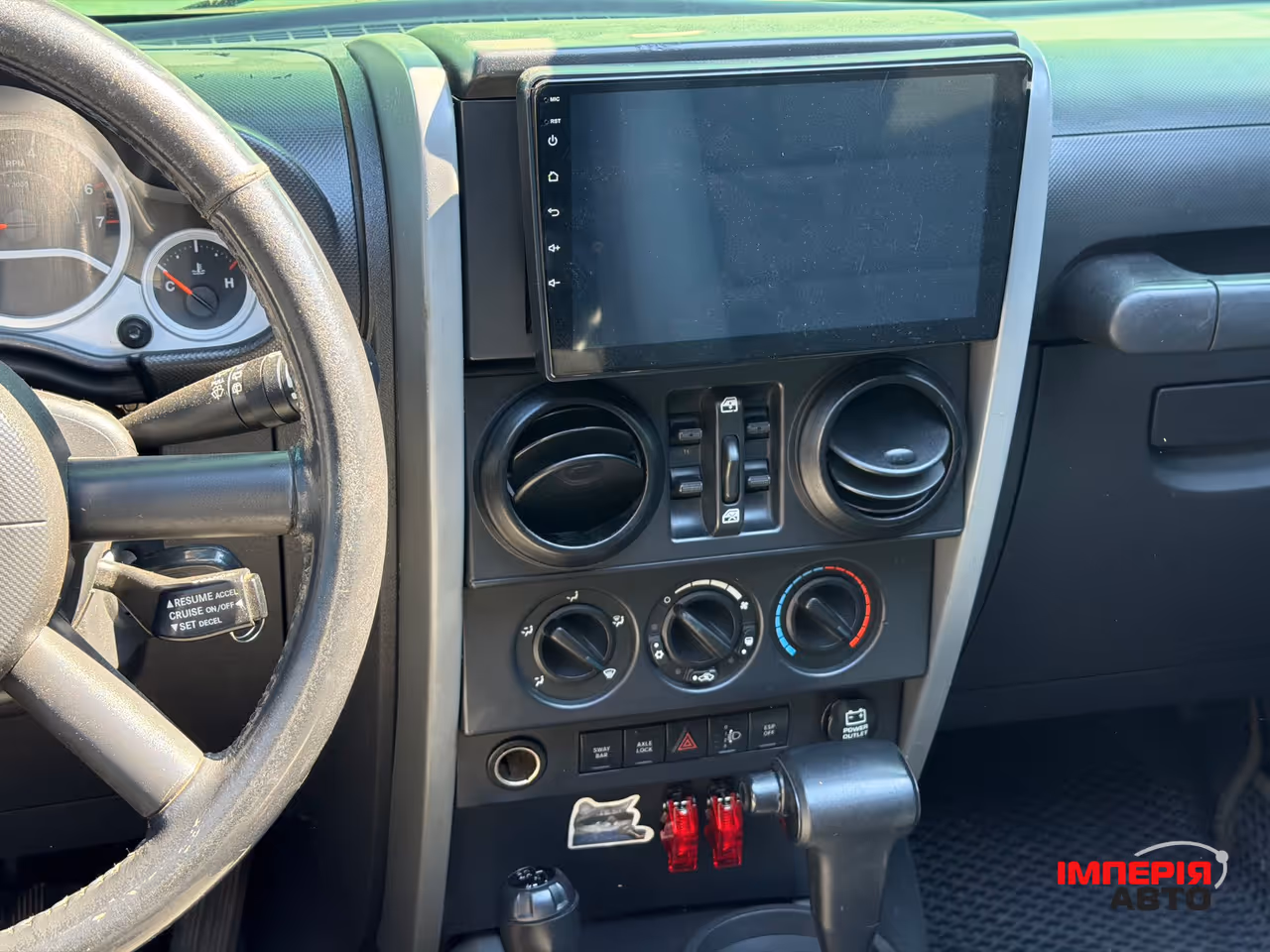 Jeep Wrangler - фото 19