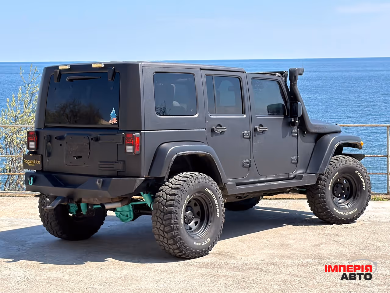 Jeep Wrangler - фото 14