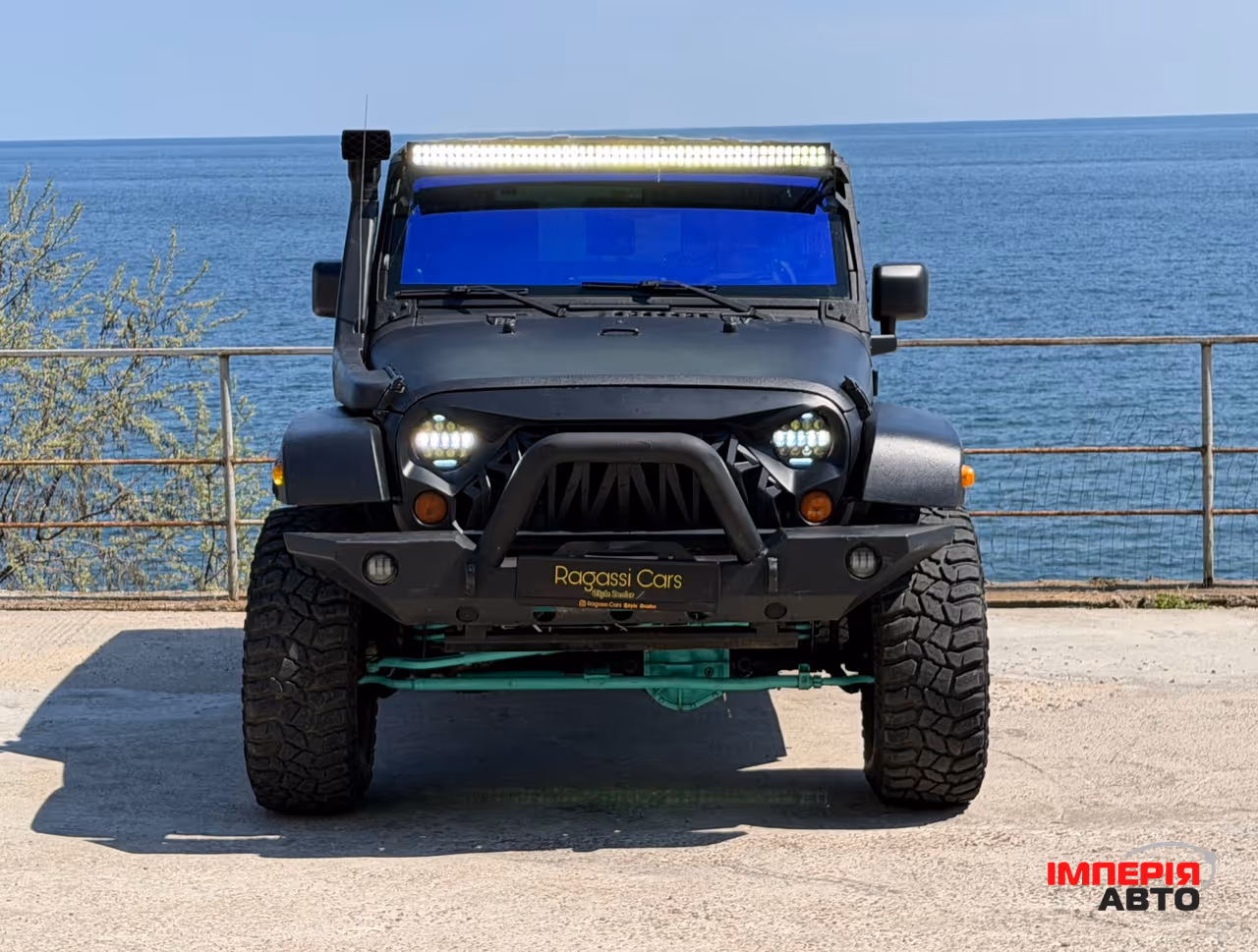 Jeep Wrangler - фото 2
