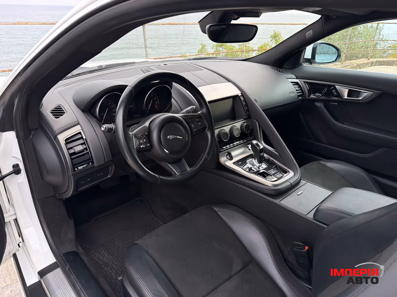 Jaguar F-Type - фото 19