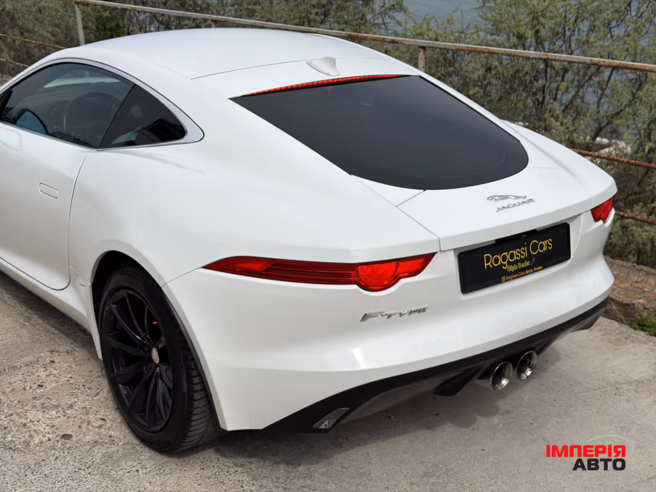 Jaguar F-Type - фото 9