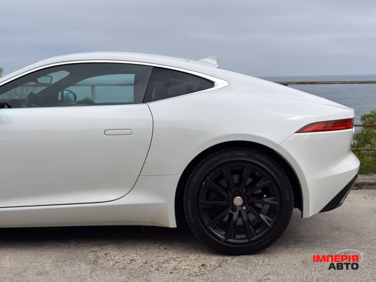 Jaguar F-Type - фото 7