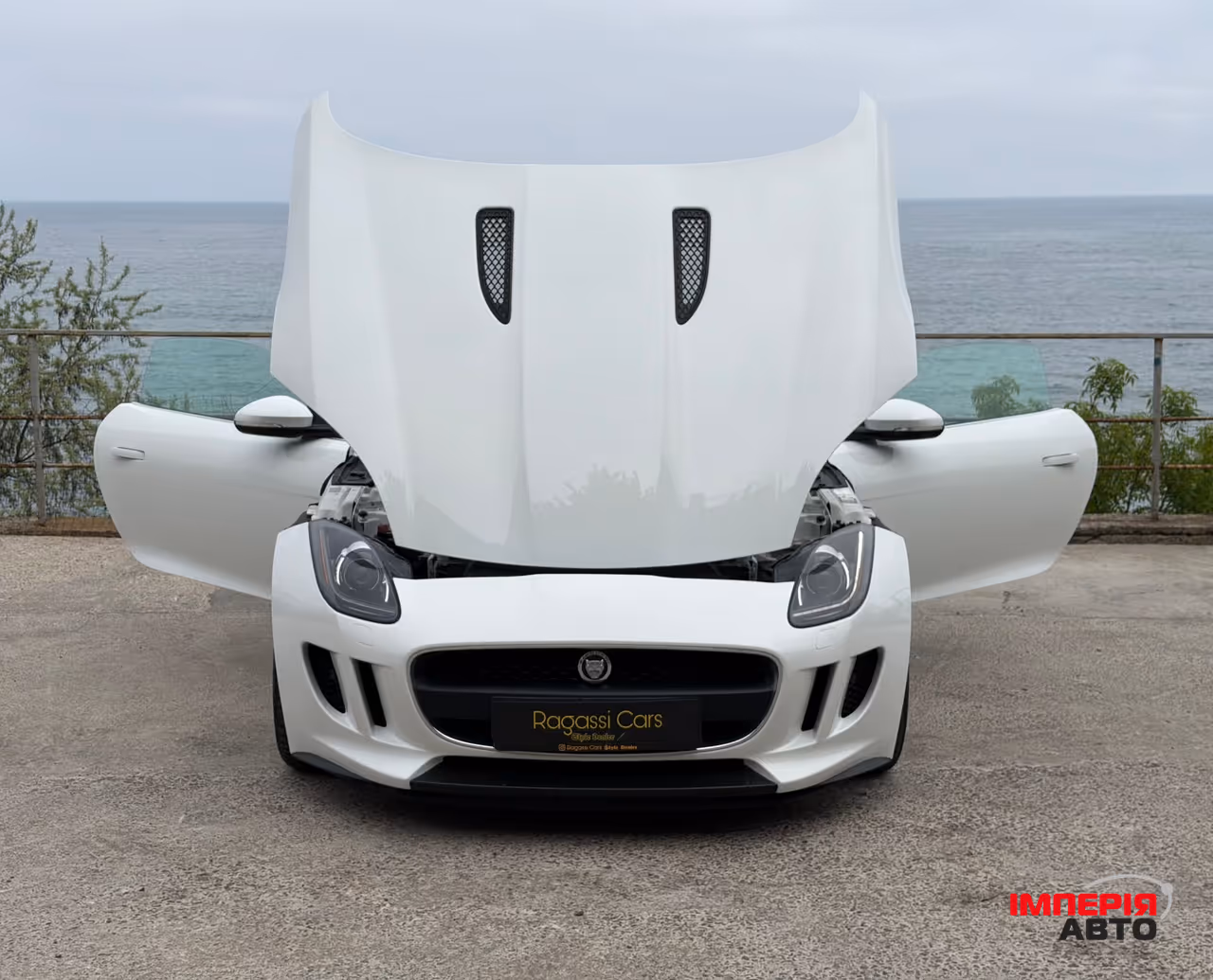 Jaguar F-Type - фото 14