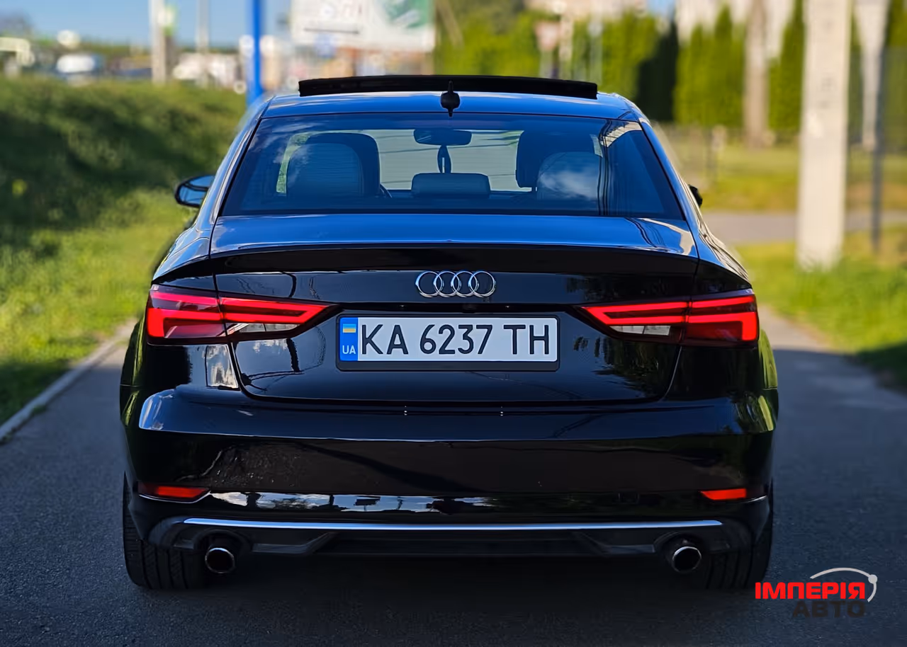 Audi A3 - фото 12