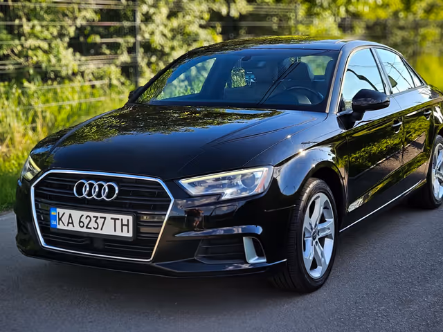Audi A3 - фото 1