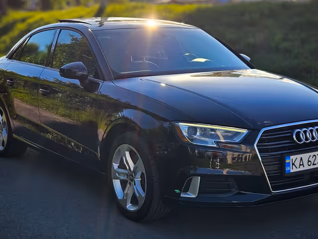 Audi A3 - фото 5
