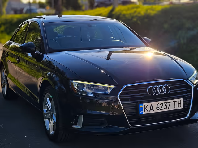 Audi A3 - фото 4
