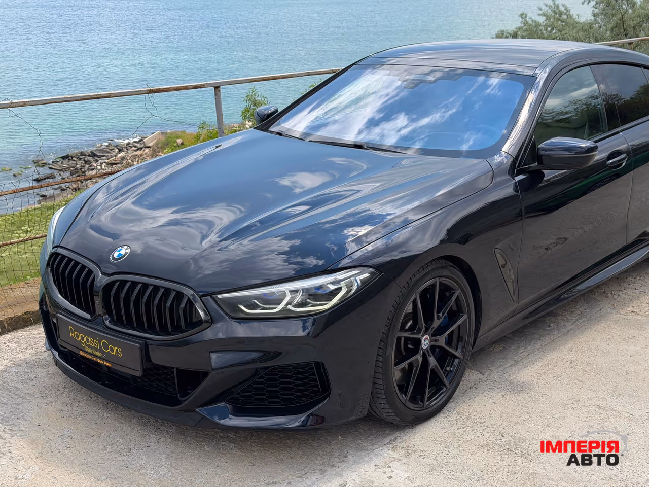 BMW 8 серії - фото 5