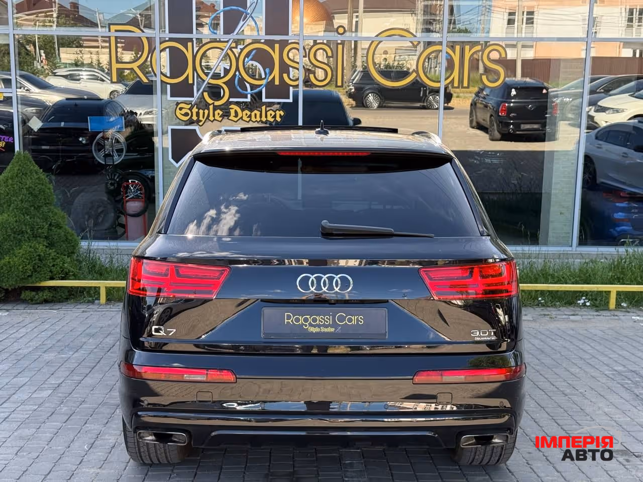 Audi Q7 - фото 2