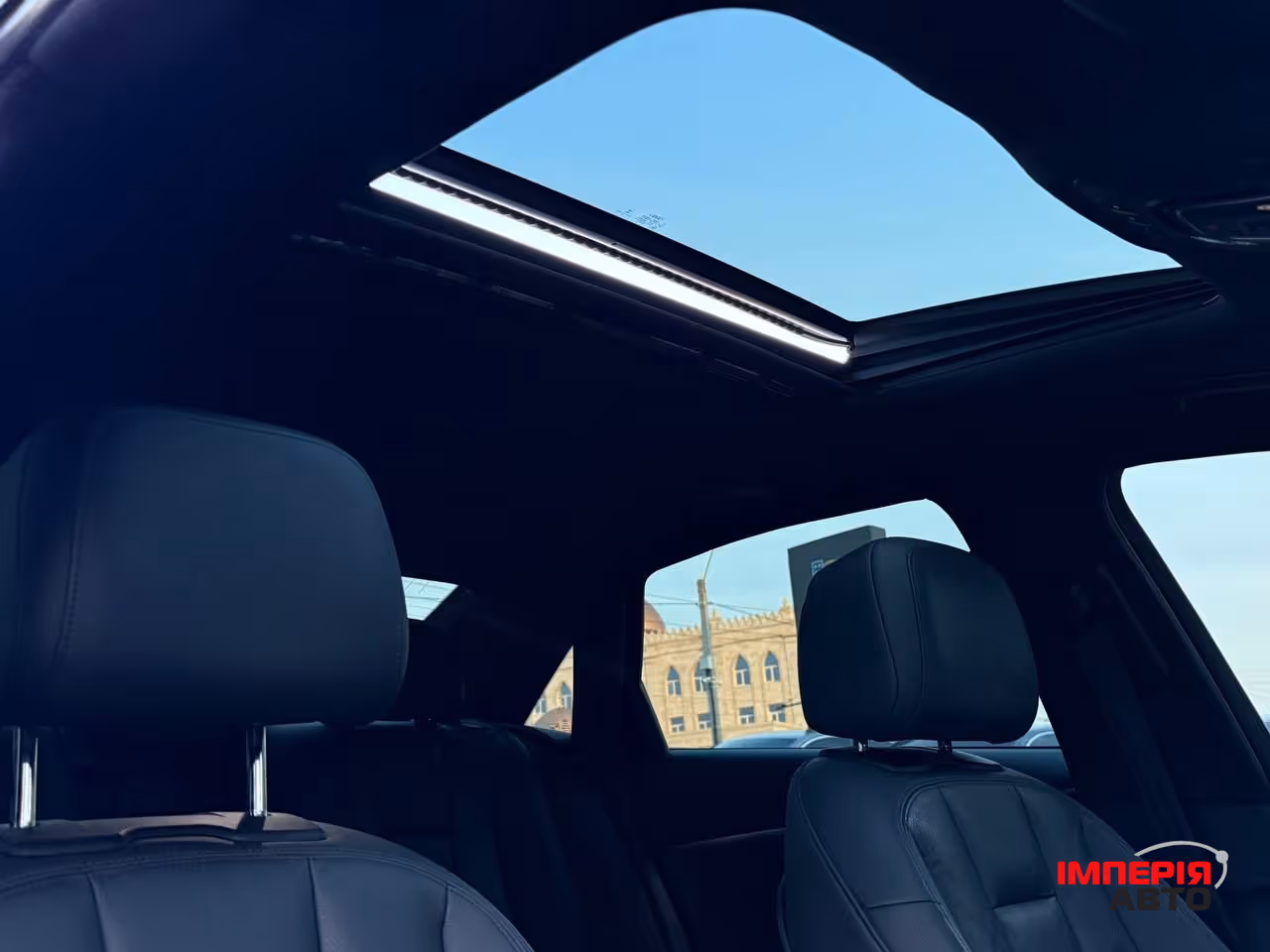 Audi A4 - фото 10