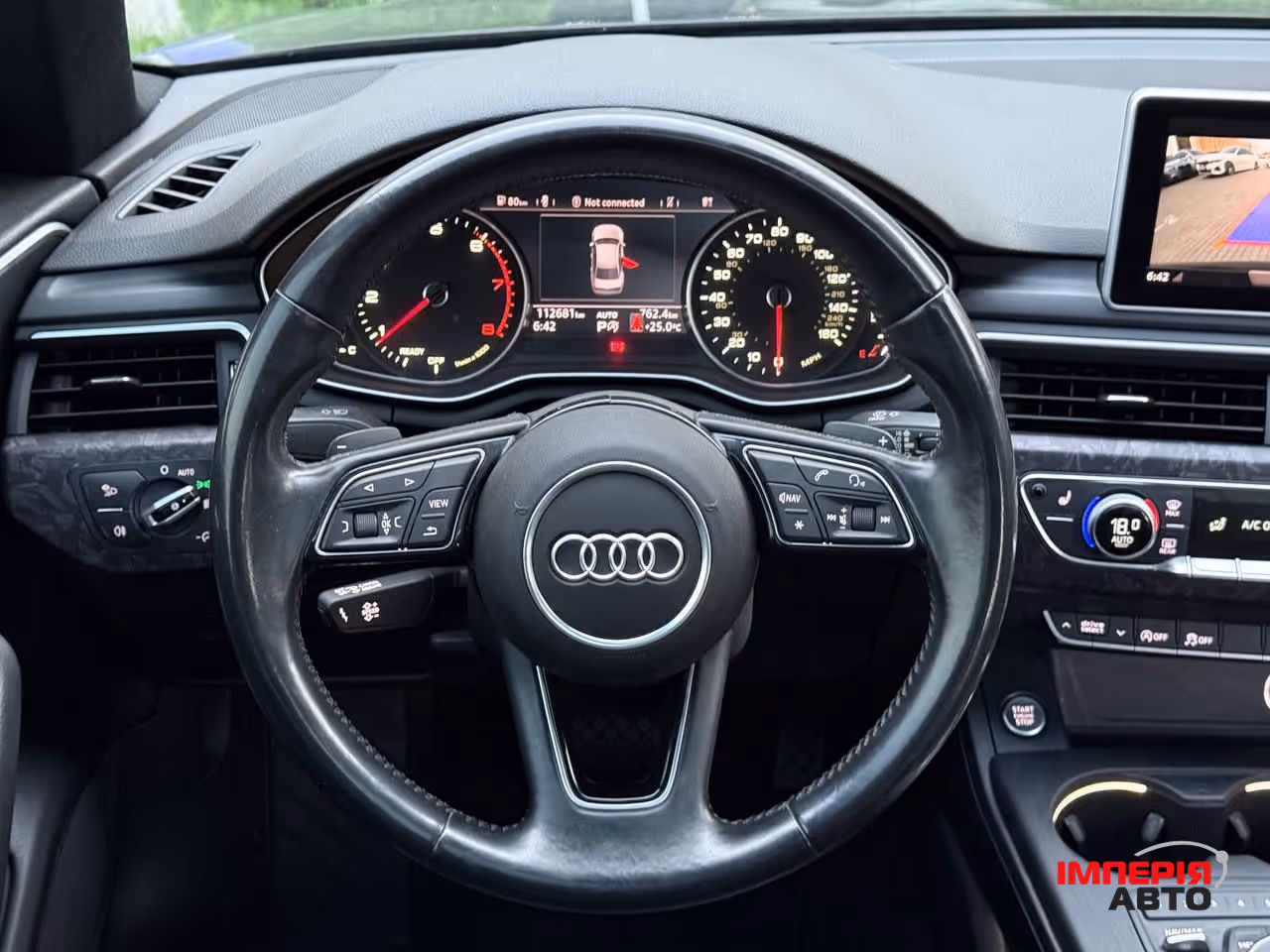 Audi A4 - фото 7