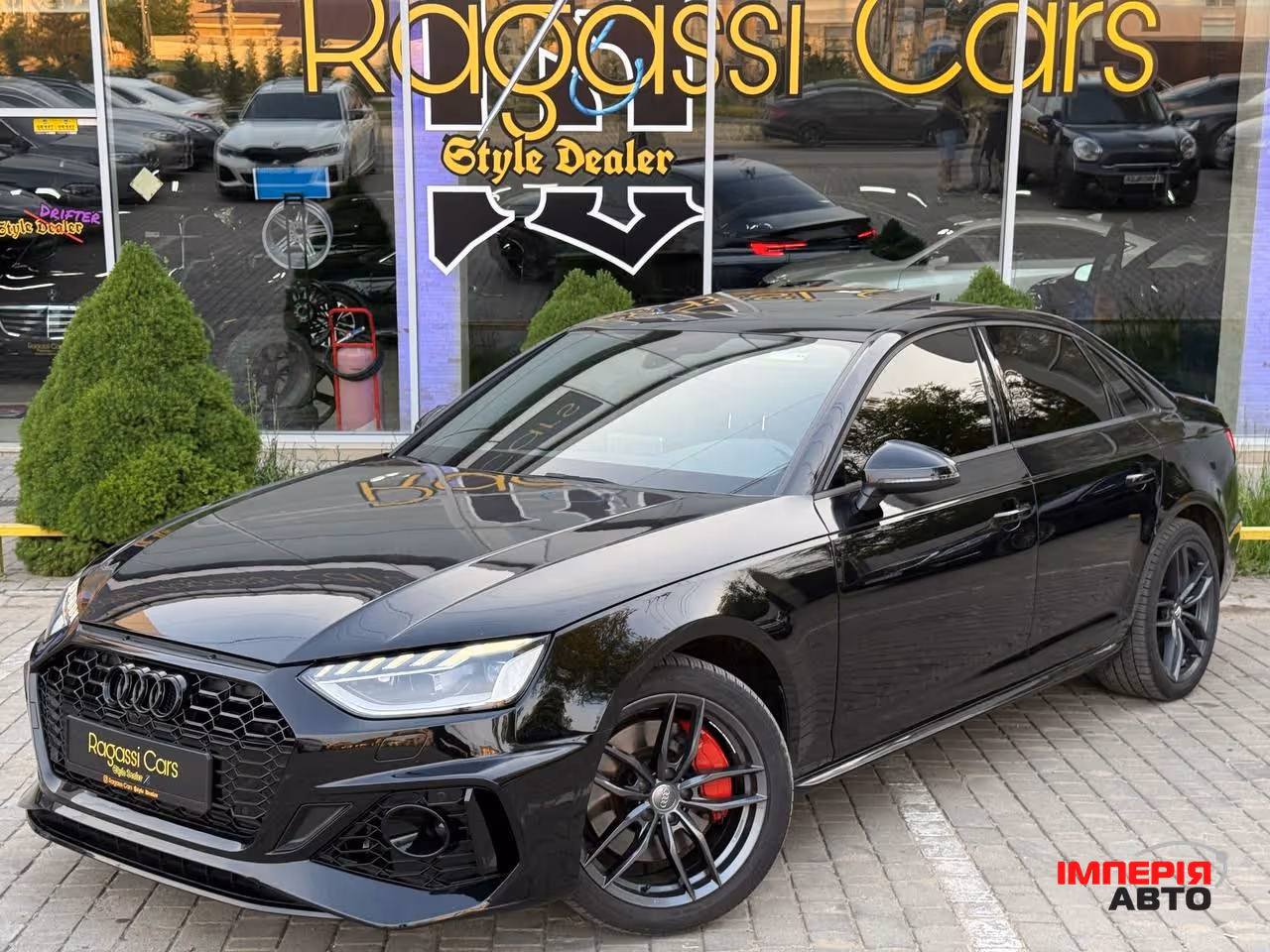 Audi A4 - фото 1