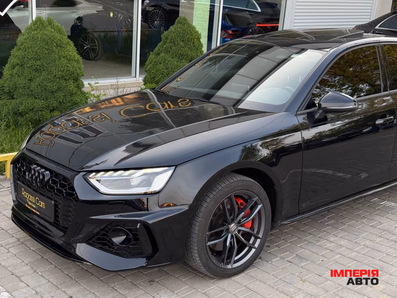 Audi A4 - фото 5