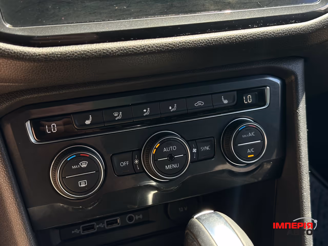 Volkswagen Tiguan - фото 15