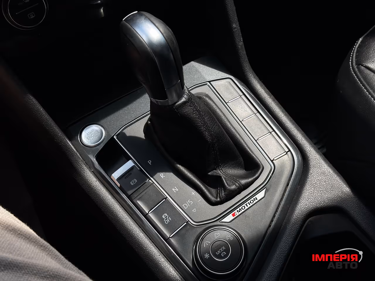 Volkswagen Tiguan - фото 14