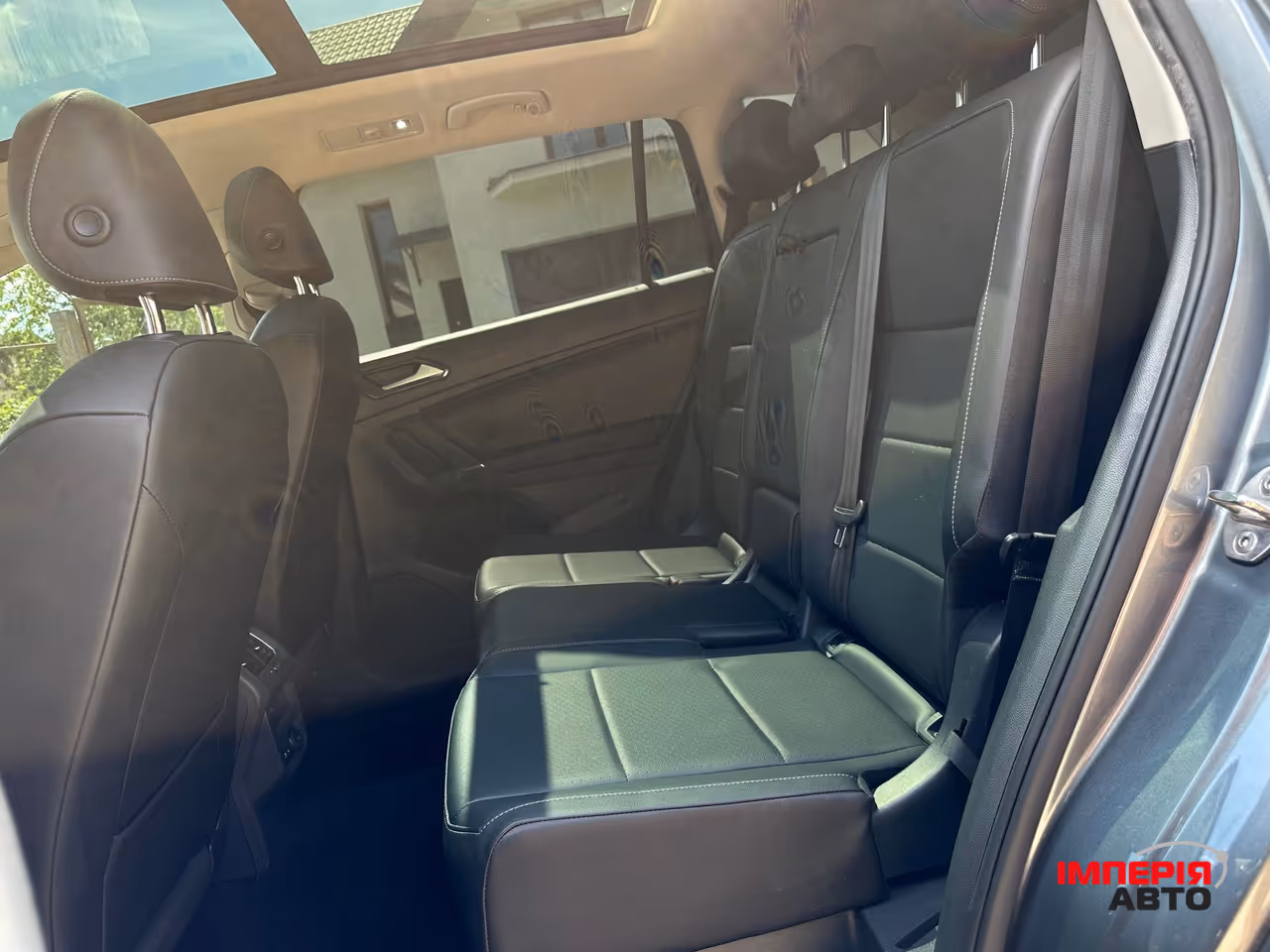 Volkswagen Tiguan - фото 9