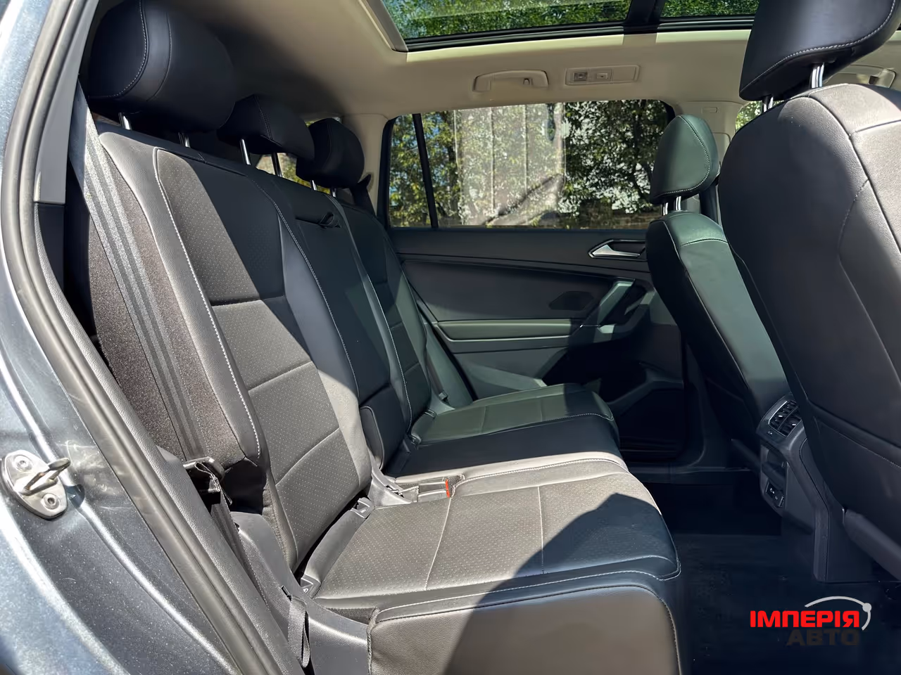Volkswagen Tiguan - фото 10