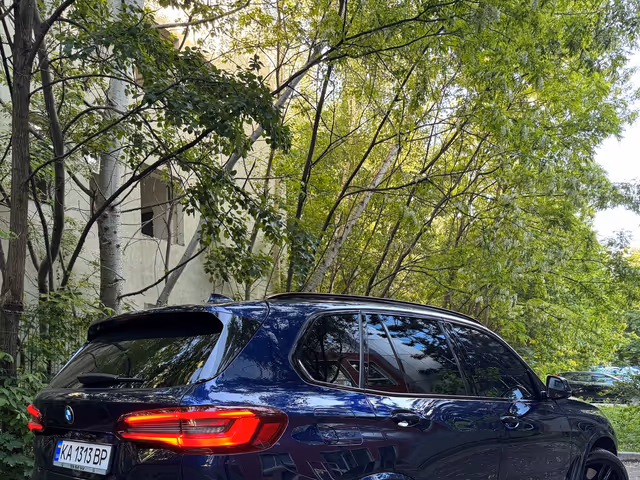 BMW X5 - фото 4