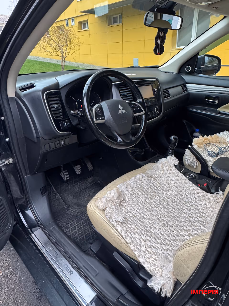 Mitsubishi Outlander - фото 8