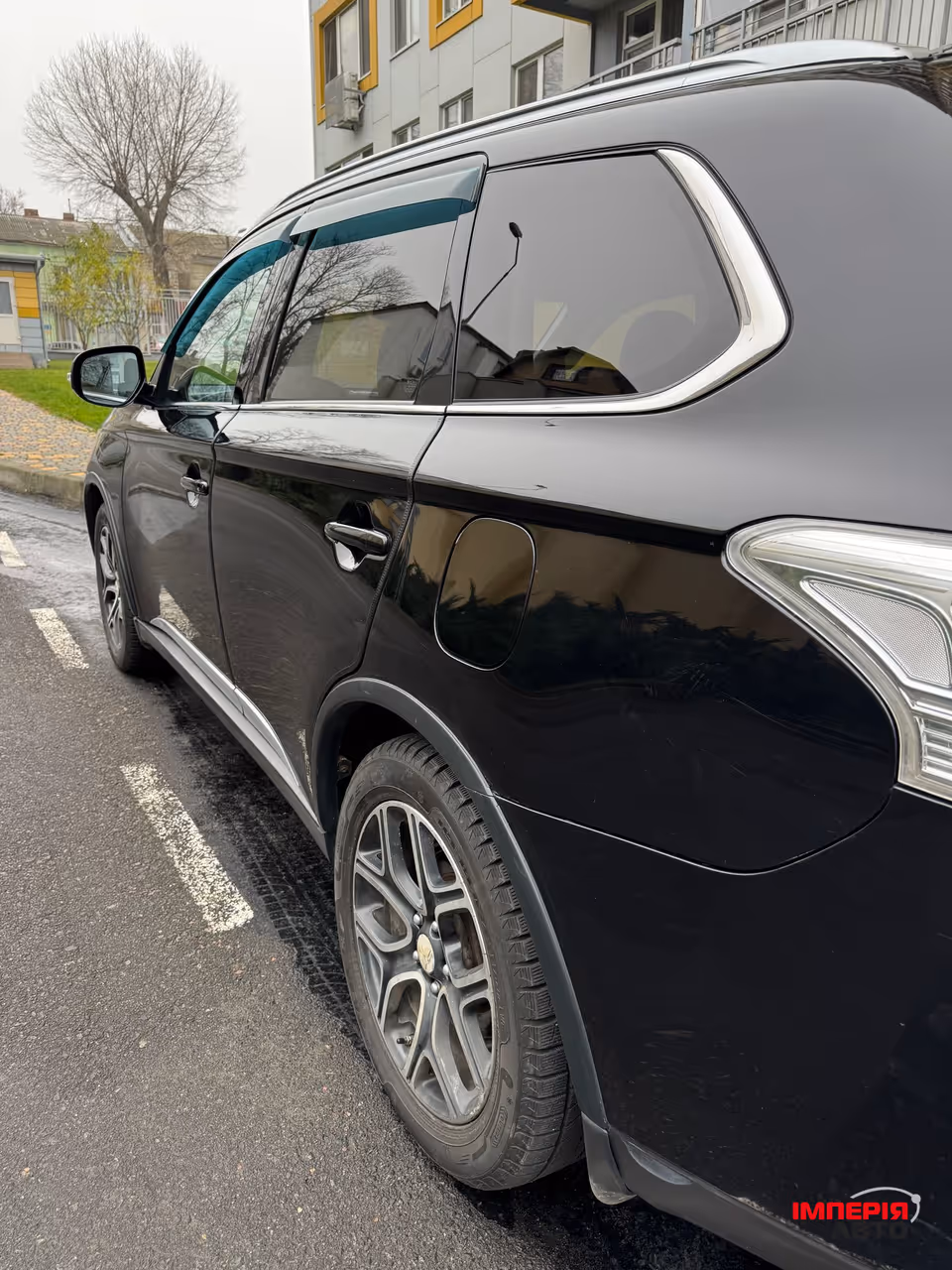 Mitsubishi Outlander - фото 3
