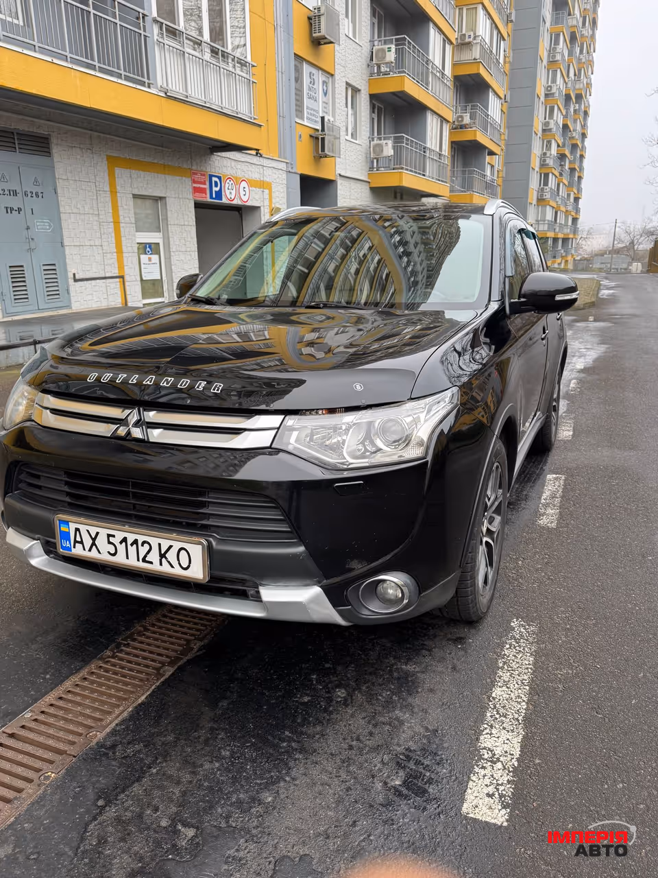 Mitsubishi Outlander - фото 1