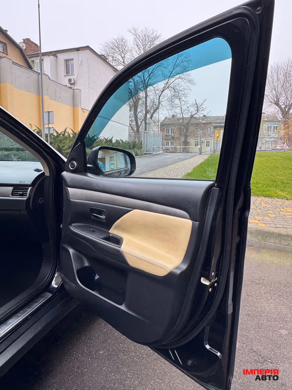 Mitsubishi Outlander - фото 14