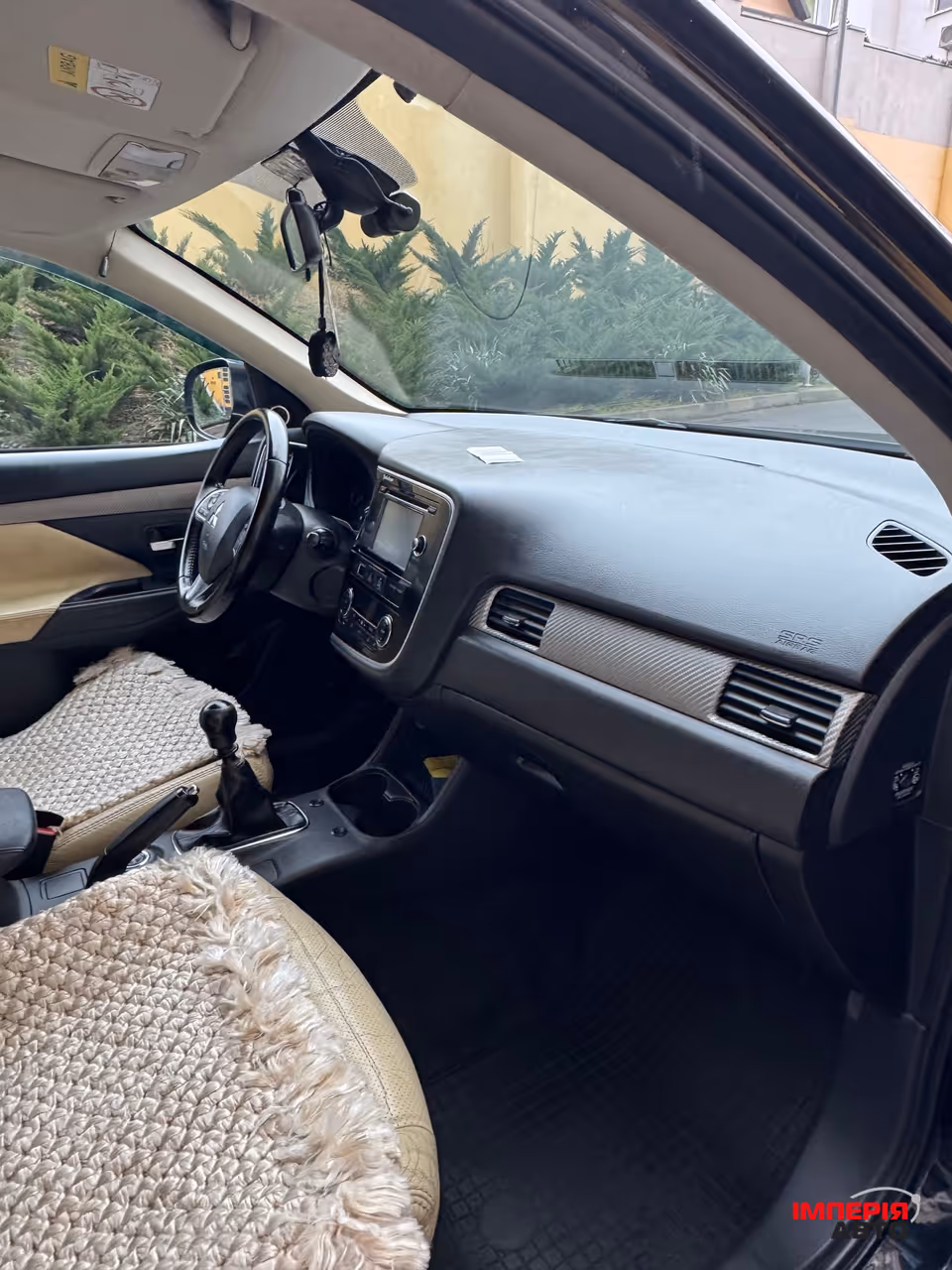Mitsubishi Outlander - фото 11
