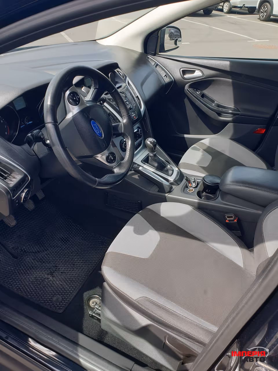 Ford Focus - фото 8