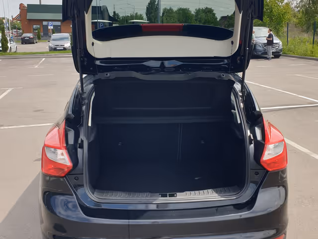 Ford Focus - фото 2