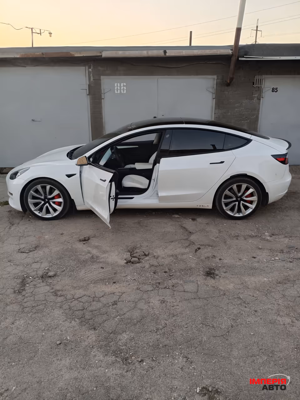 Tesla Model 3 - фото 19