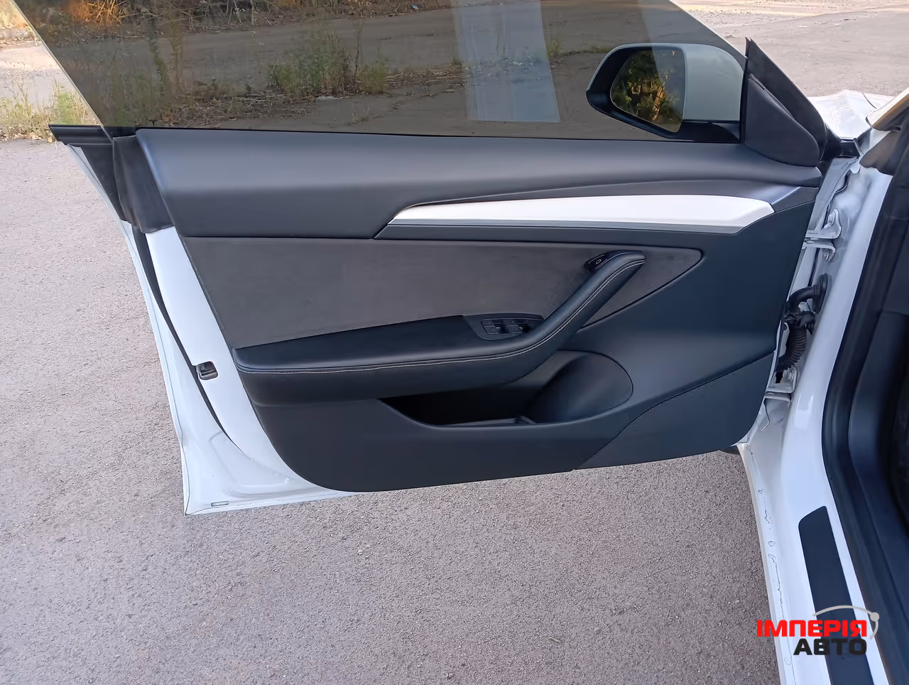 Tesla Model 3 - фото 21