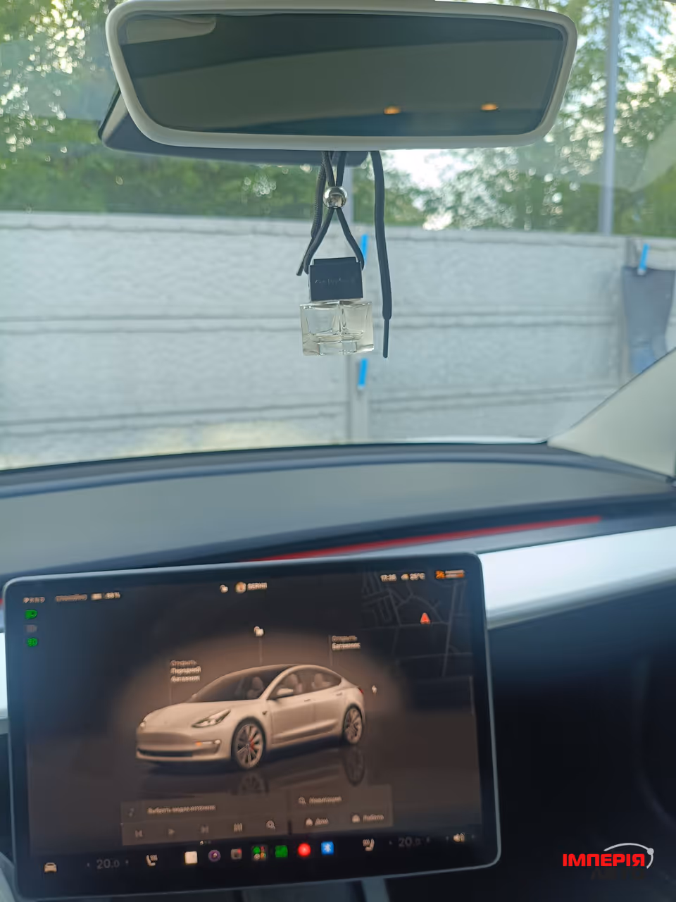 Tesla Model 3 - фото 8
