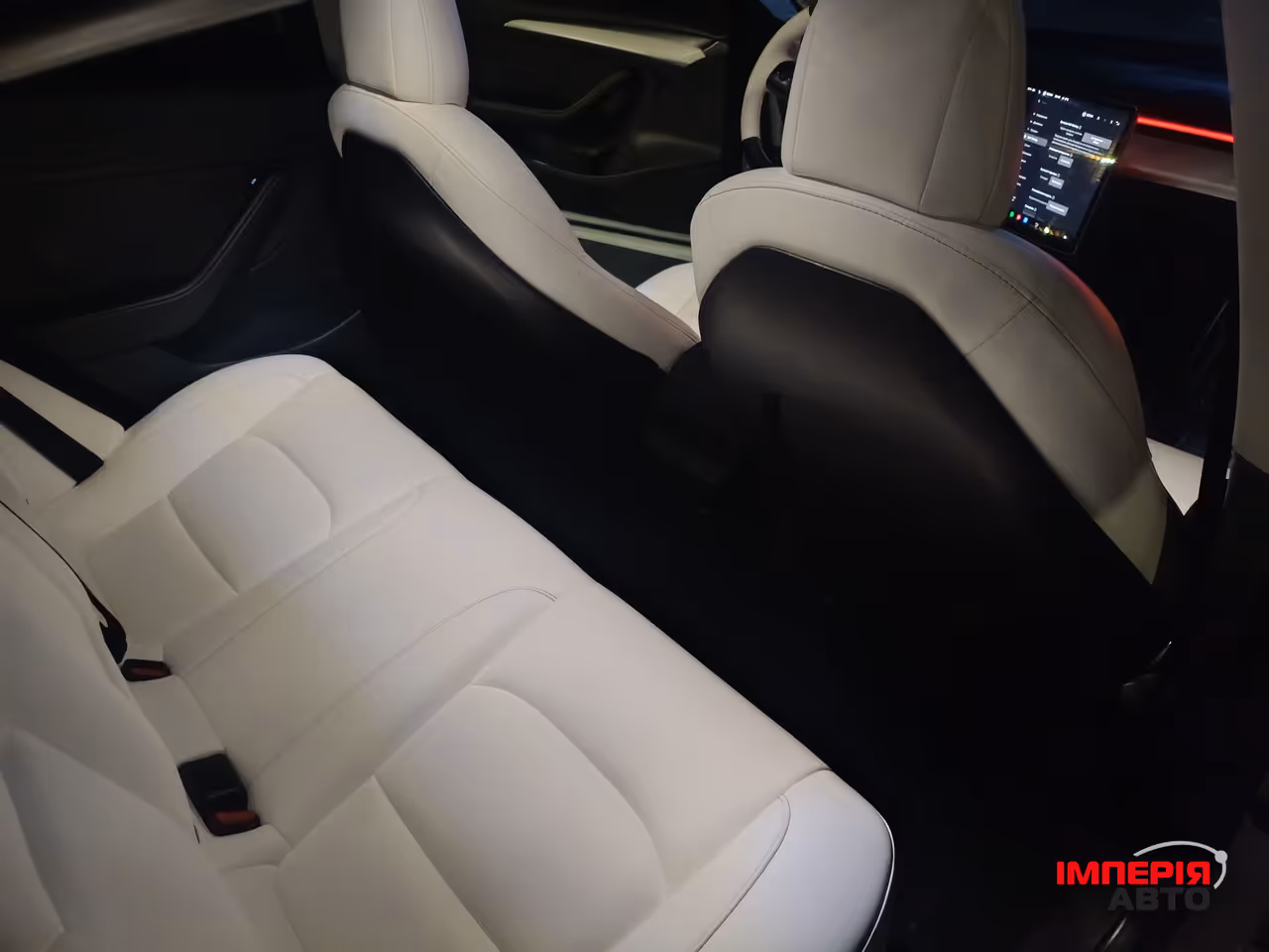 Tesla Model 3 - фото 11