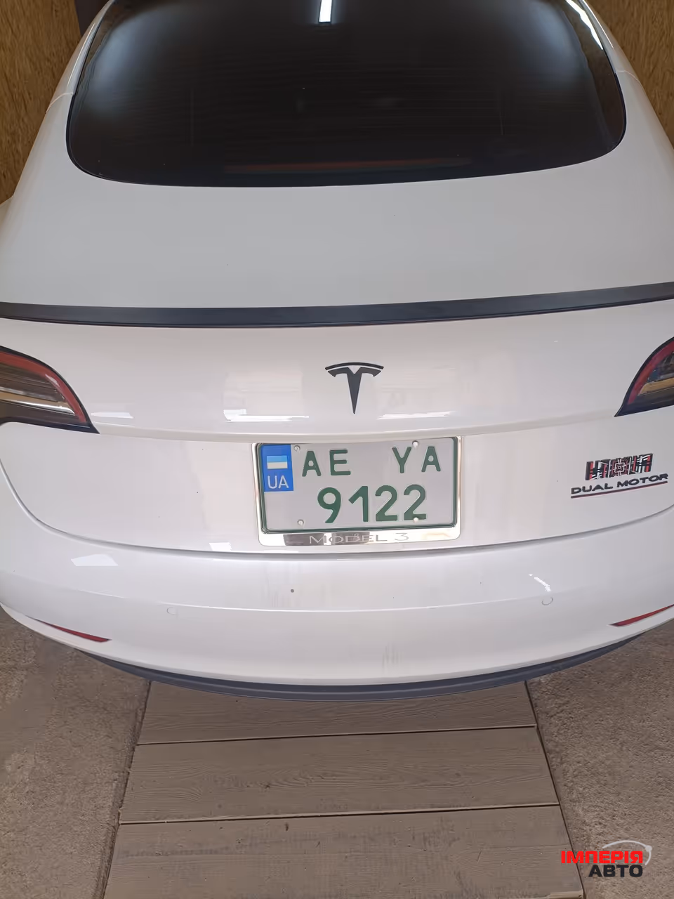 Tesla Model 3 - фото 9
