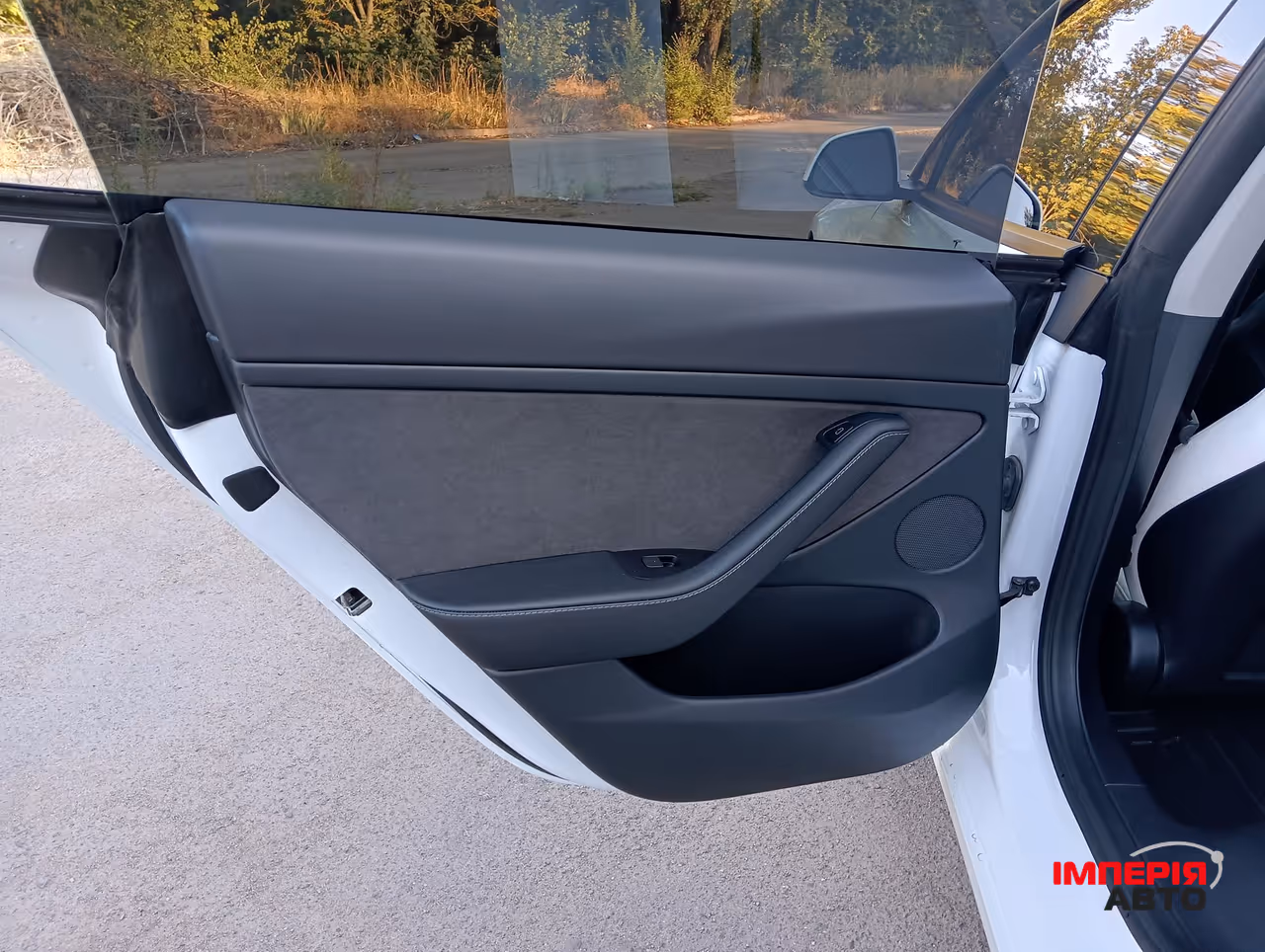 Tesla Model 3 - фото 30